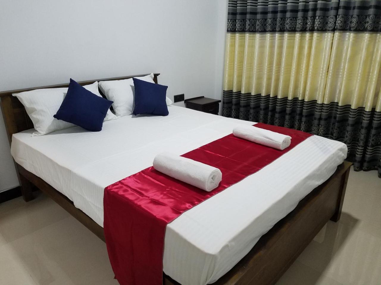 Yashumi Homestay Dambulla Buitenkant foto
