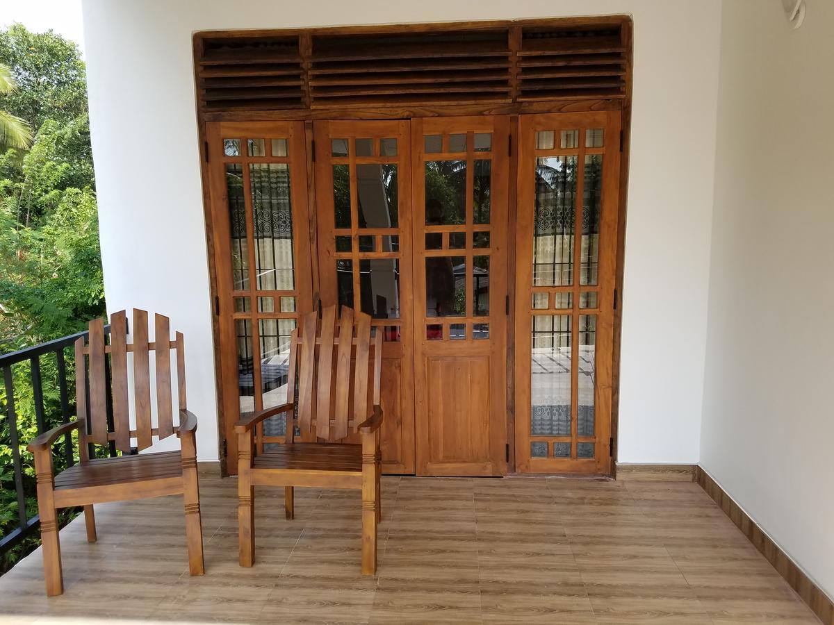 Yashumi Homestay Dambulla Buitenkant foto